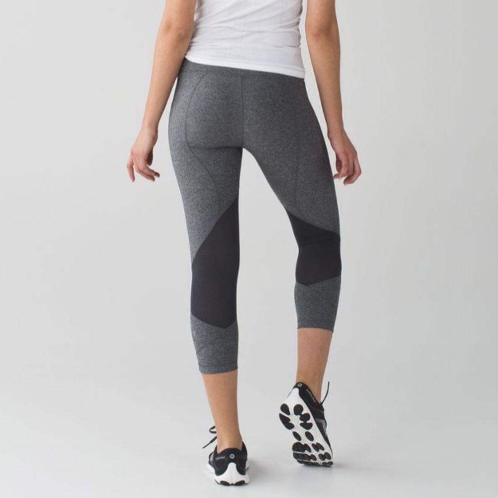 9. Lululemon Pace Rival Crop
Heathered Black / Deep Coal / Boom Juice